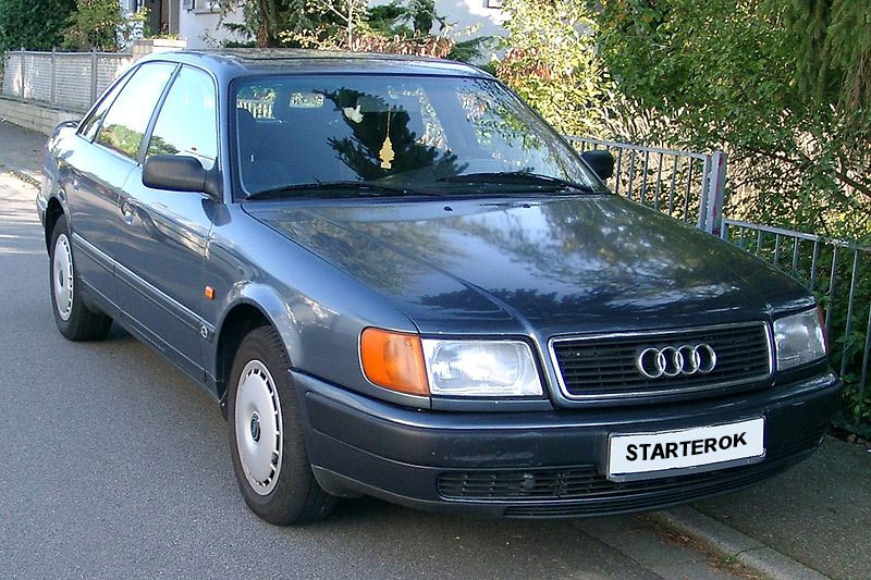 AUDI 100