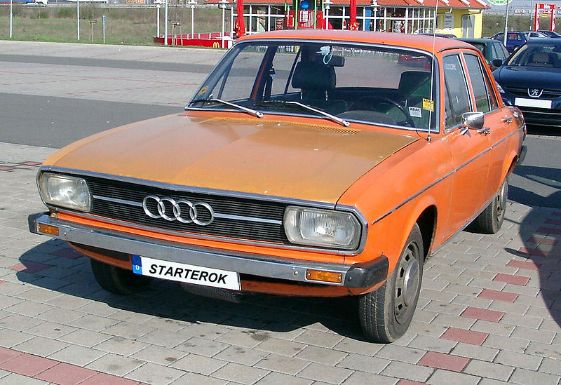 AUDI 100